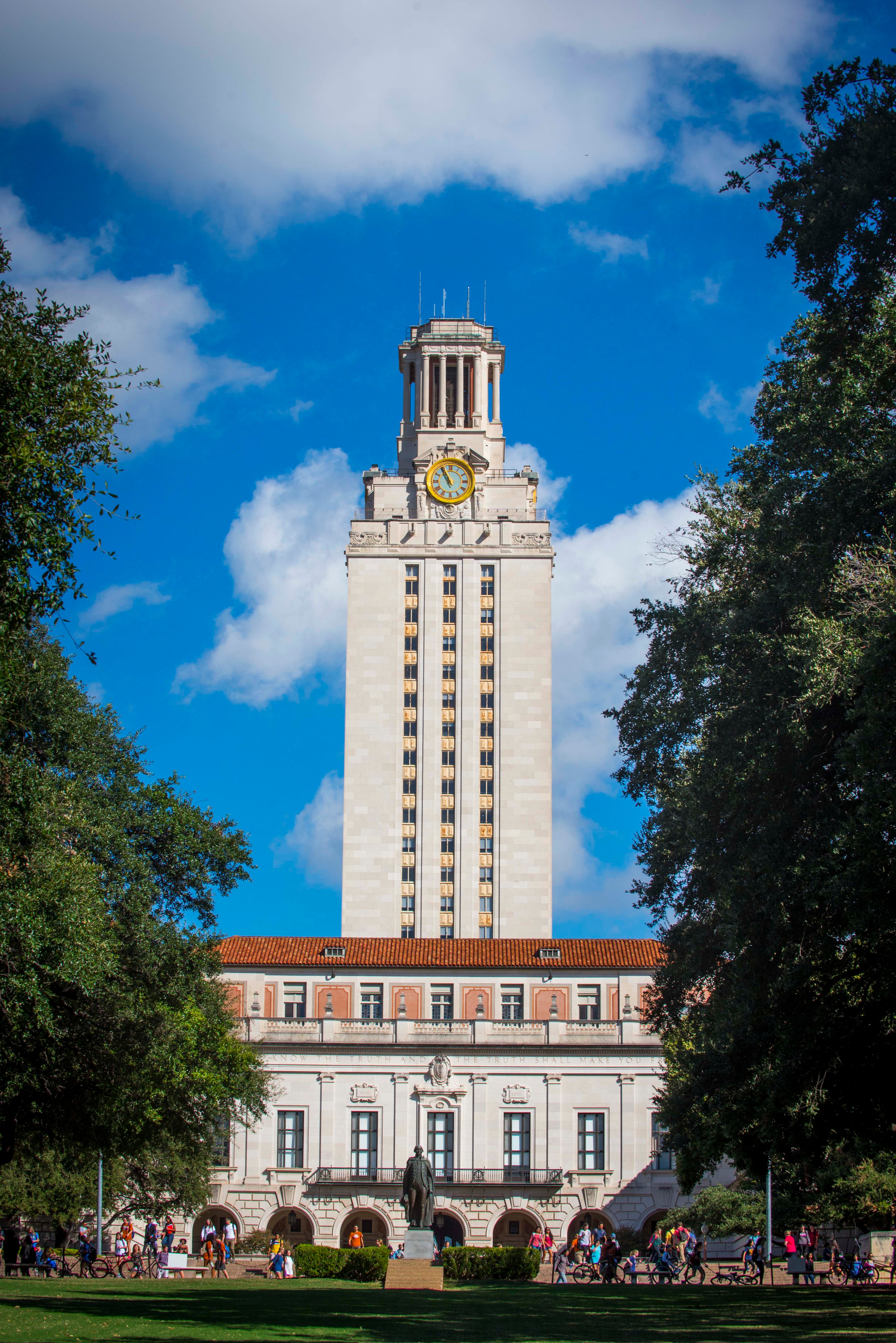 Tower photo with students