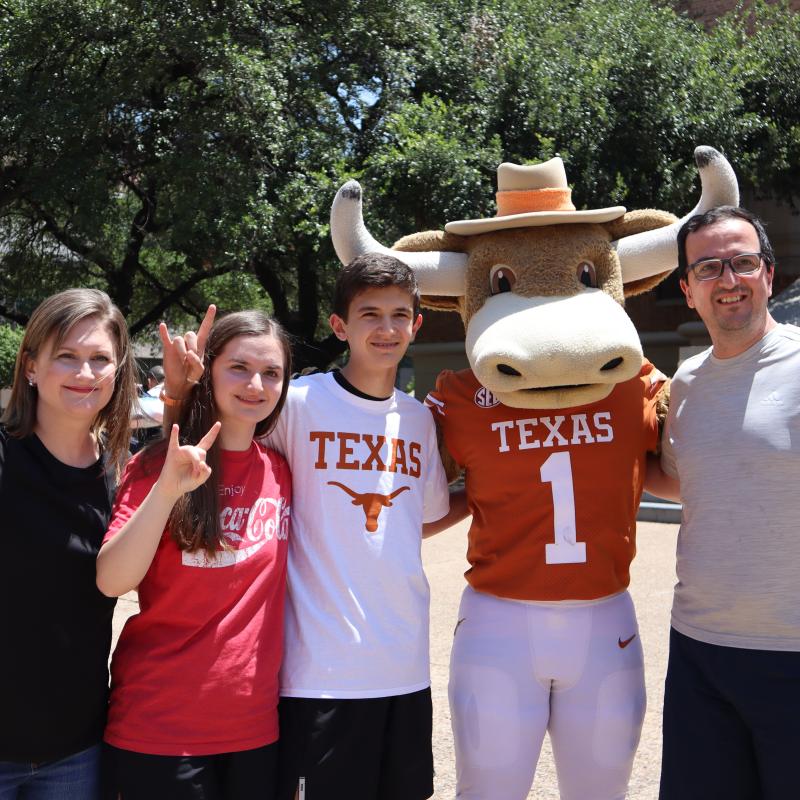 Family Weekend Photo